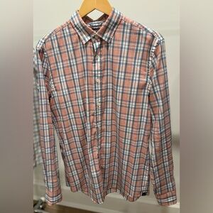 Faherty Men's Movement Button Down - Coral and Navy